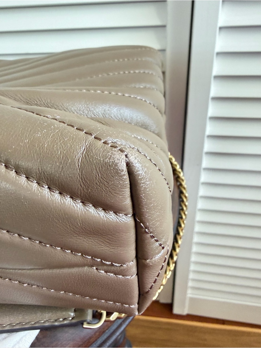 Tory Burch Chevron Quilted Leather Shoulder/Crossbody Sandpiper - Picture 5 of 12